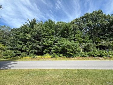 Stoney Robby Road, Fulton, NY 13069
