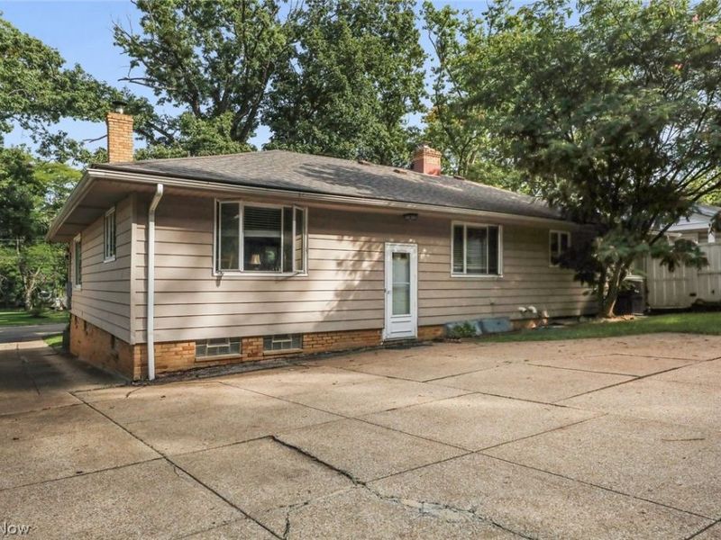 4695 W Ridgewood Drive, Parma, OH 44134 Photo 23