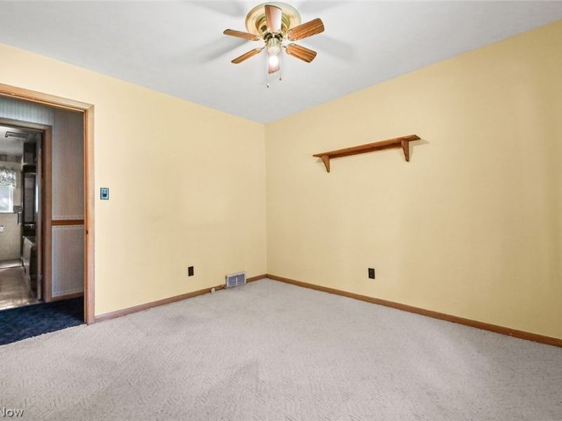 4695 W Ridgewood Drive, Parma, OH 44134 Photo 9