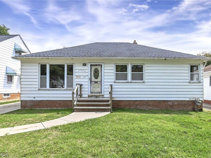 5891 Pearl Road, Parma Heights, OH 44130 Photo 1