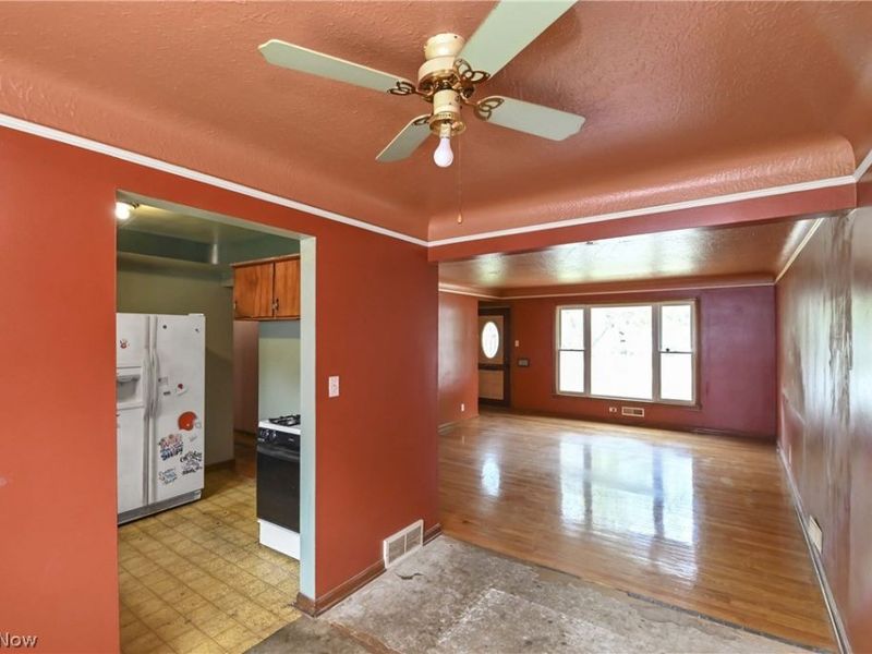5891 Pearl Road, Parma Heights, OH 44130 Photo 14
