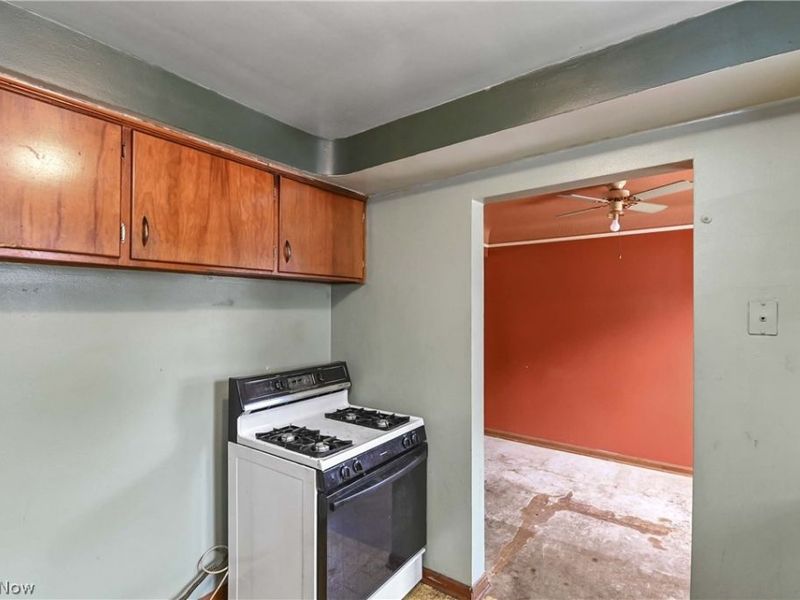 5891 Pearl Road, Parma Heights, OH 44130 Photo 18