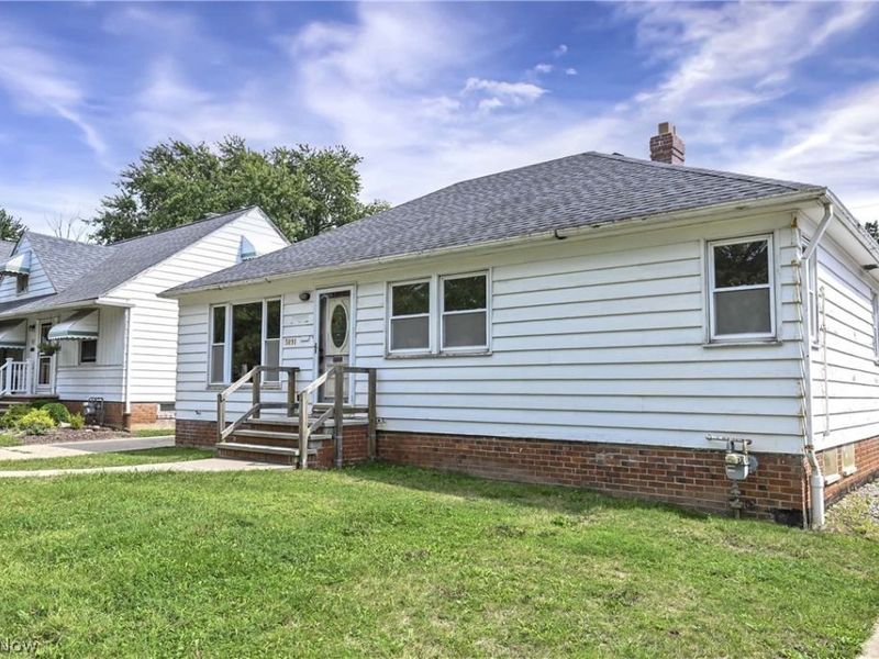 5891 Pearl Road, Parma Heights, OH 44130 Photo 2