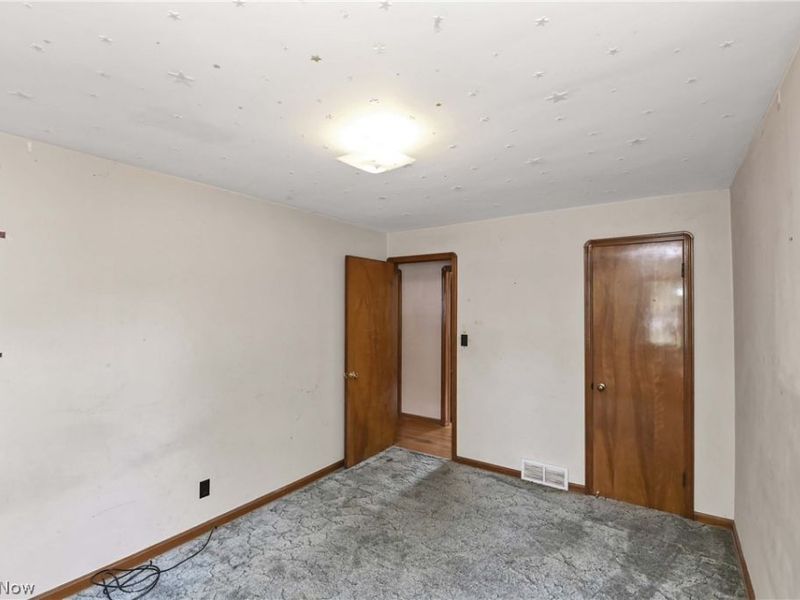 5891 Pearl Road, Parma Heights, OH 44130 Photo 22