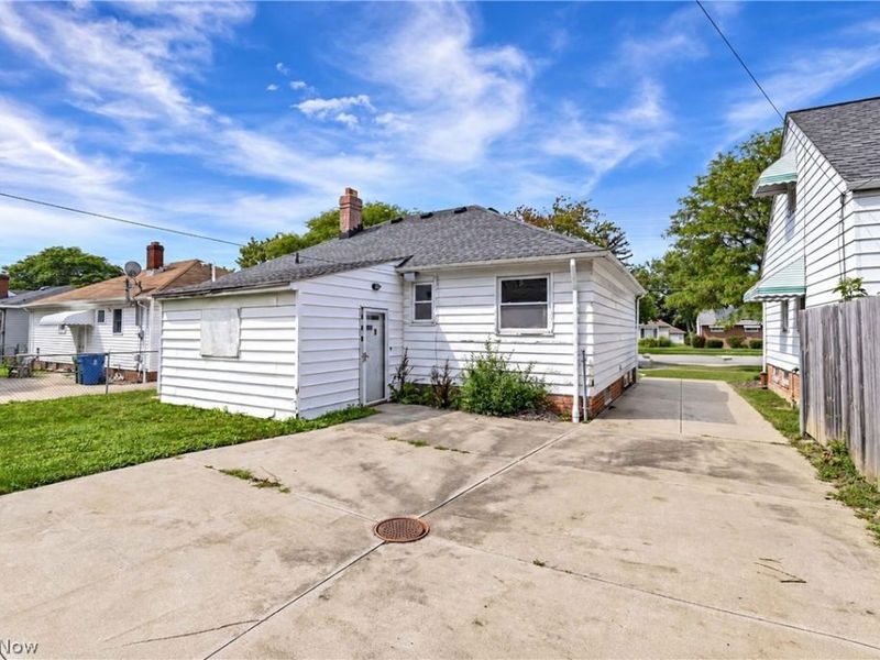 5891 Pearl Road, Parma Heights, OH 44130 Photo 7