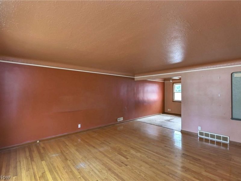 5891 Pearl Road, Parma Heights, OH 44130 Photo 9