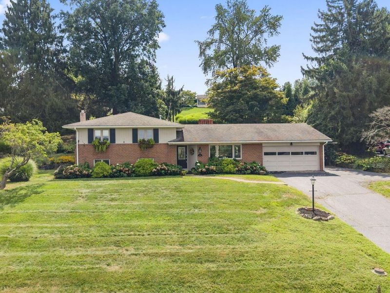 1006 Edgewood Drive, Chillicothe, OH 45601 Photo 1