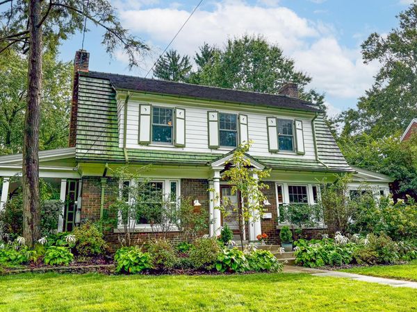 2191 Bryden Road, Bexley, OH 43209
