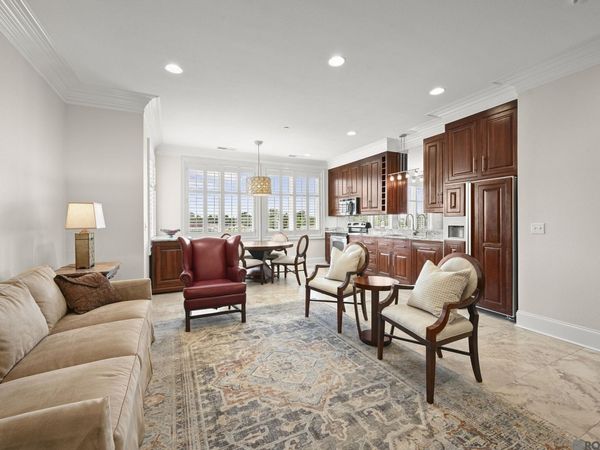 7707 Bluebonnet Blvd, Unit #329, Baton Rouge, LA 70810