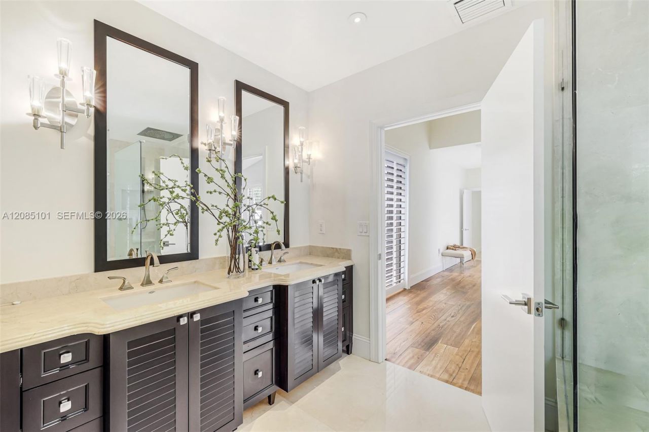 7730 SW 68 Terrace, Miami, FL 33143 Photo