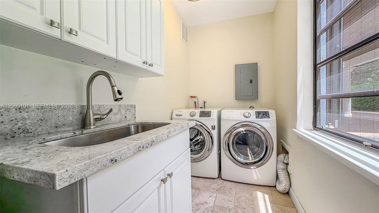 7730 SW 68 Terrace, Miami, FL 33143 Photo