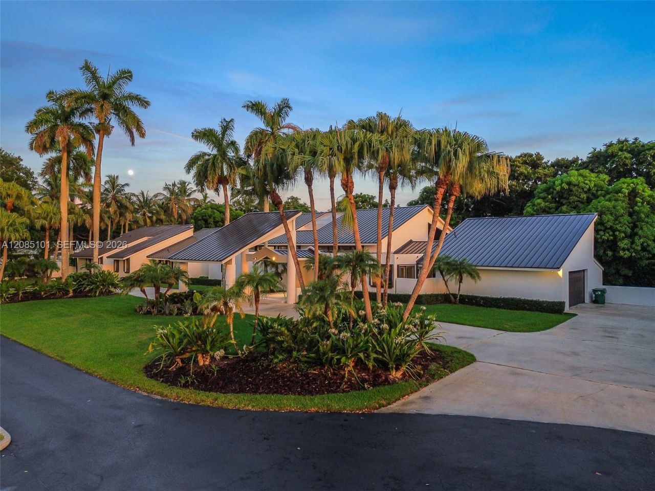 7730 SW 68 Terrace, Miami, FL 33143 Photo