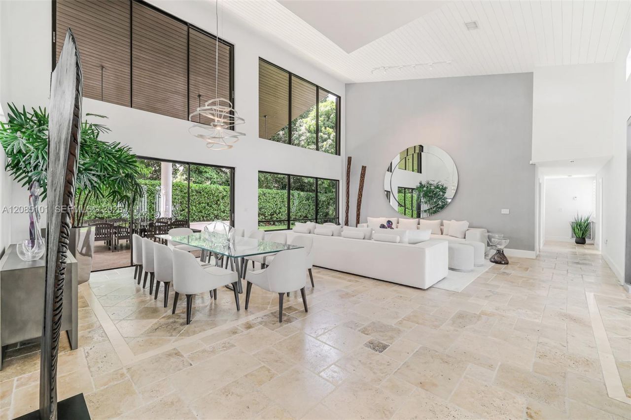 7730 SW 68 Terrace, Miami, FL 33143 Photo