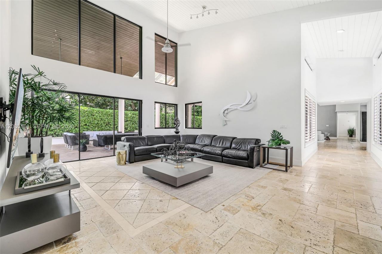 7730 SW 68 Terrace, Miami, FL 33143 Photo