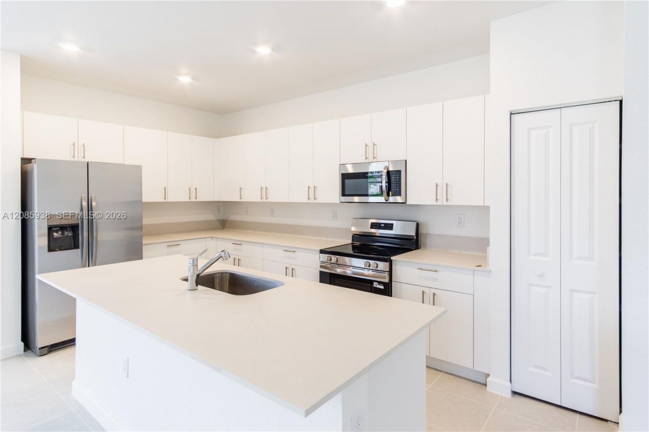 2996 SE 25th Ter, Homestead, FL 33035 Photo