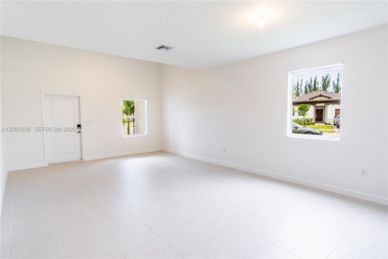 2996 SE 25th Ter, Homestead, FL 33035 Photo