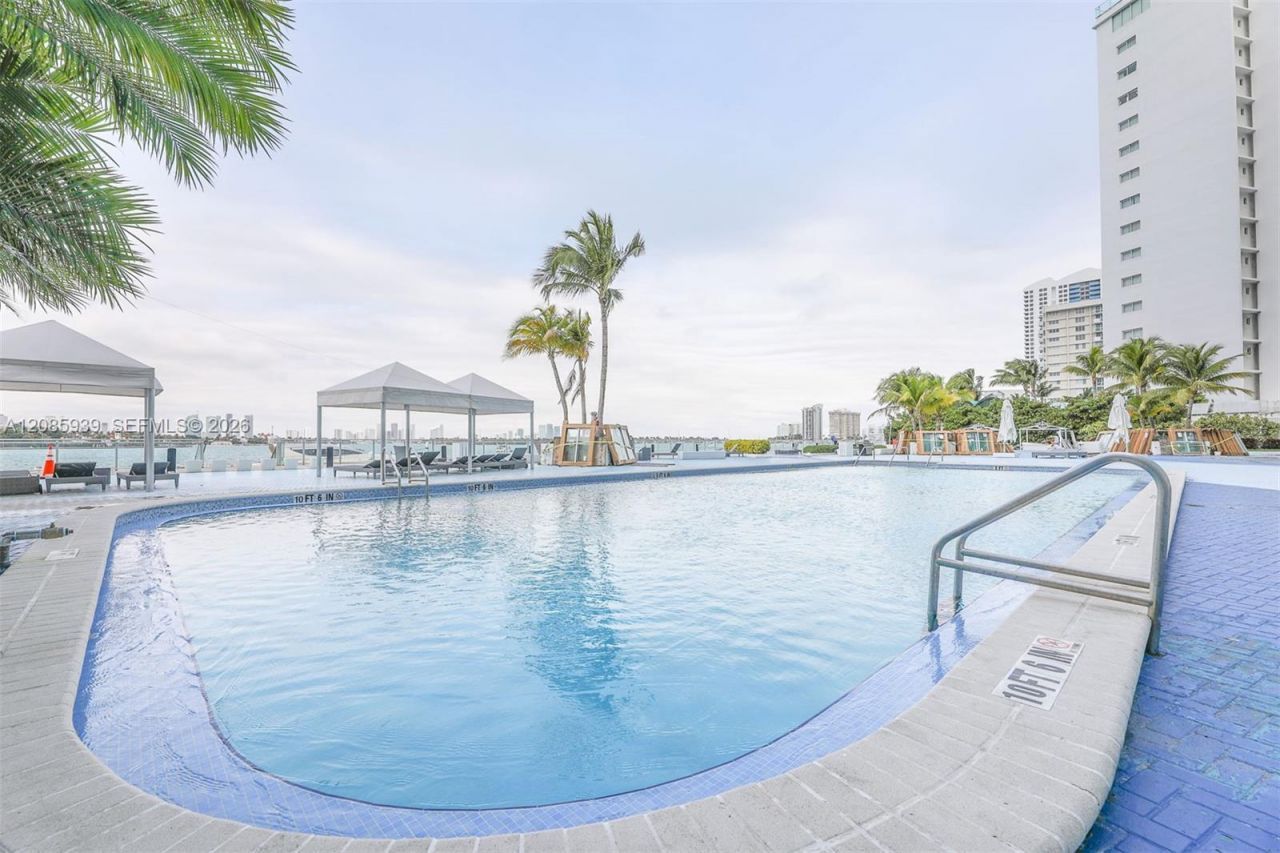 1200 West Ave, Unit 907, Miami Beach, FL 33139 Photo