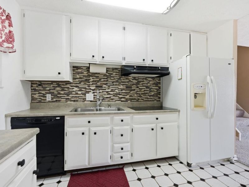 2536 Bracebridge Drive, Cincinnati, OH 45231 Photo 13