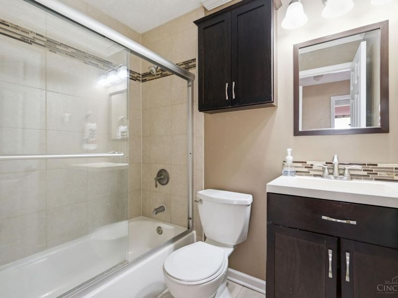 2536 Bracebridge Drive, Cincinnati, OH 45231 Photo 30