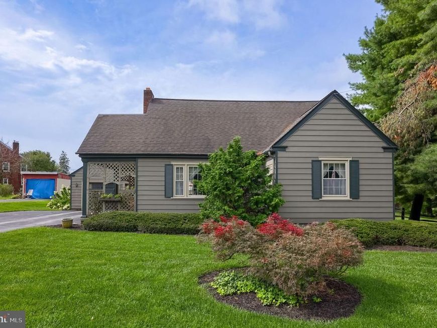 20 School Drive , Leola, PA 17540 Main Photo