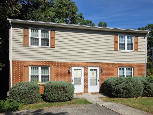 228 Marlou ST, Vinton, VA 24179