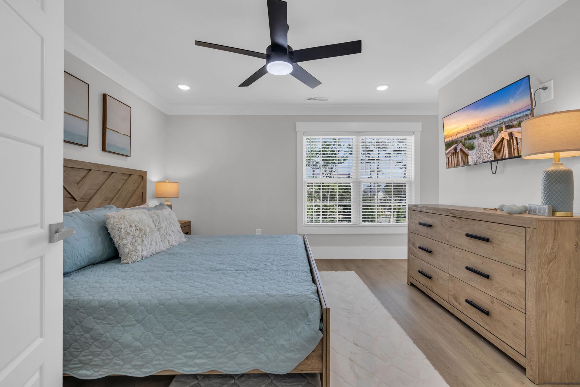 2304 Seaseeker Ln. Photo 34