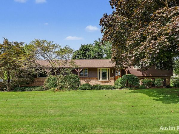 411 4th Street, Cedar Springs, MI 49319