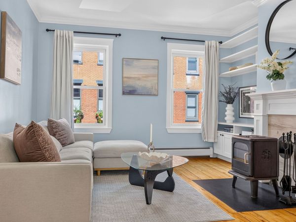 35 Mystic St, Unit 1, Boston, MA 02129