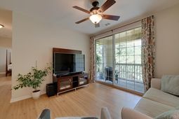 1600 Long Grove Drive photo 4