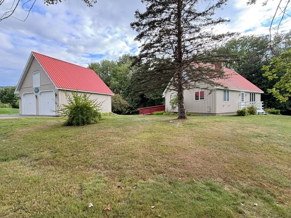 447 Ridge Road , Peru, ME 04290