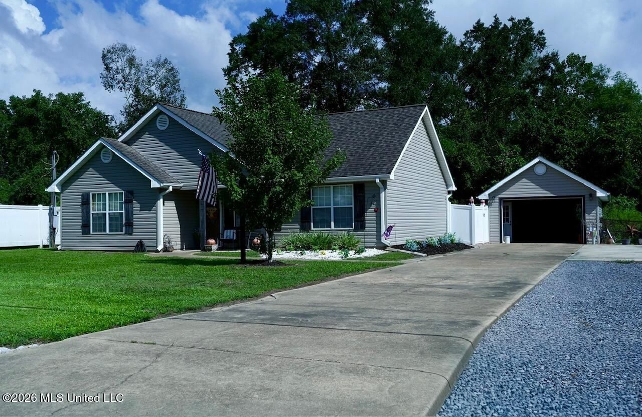 687 Maryland Avenue, Tylertown, MS 39667 Main Photo