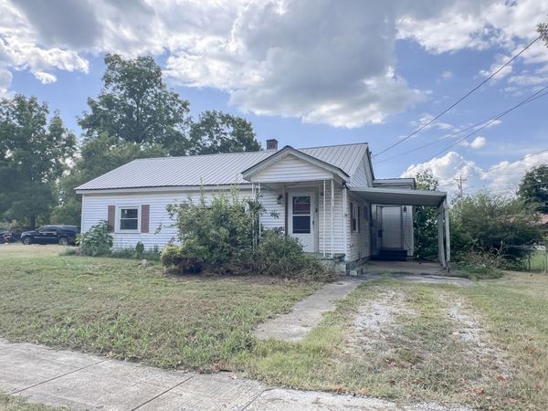 617 E Main St , Decherd, TN 37324
