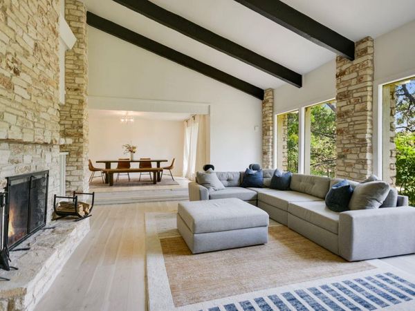 2412 Deer PASS, Austin, TX 78746
