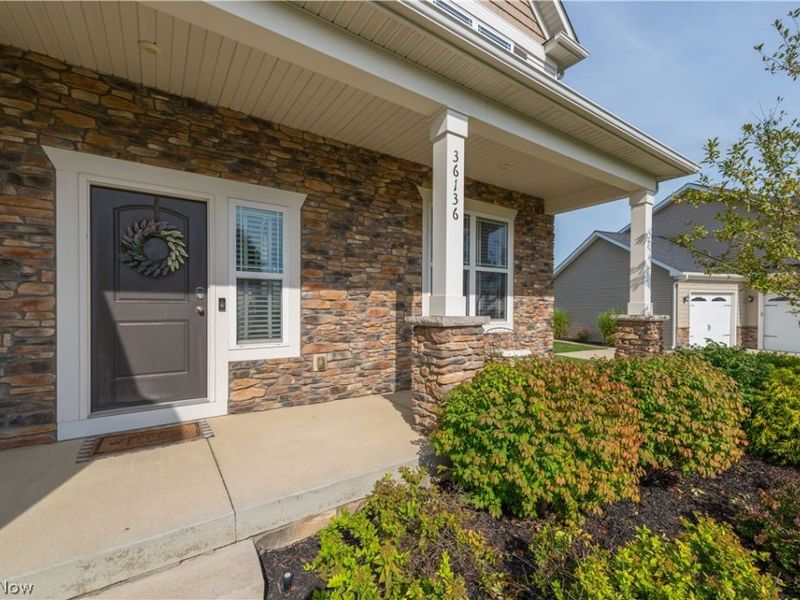36136 W Shore Parkway, North Ridgeville, OH 44039 Photo 4