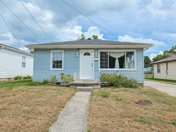 387 E Pike Street, South Lebanon, OH 45065