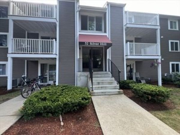 52 Silver Hill Ln, Unit 20, Natick, MA 01760