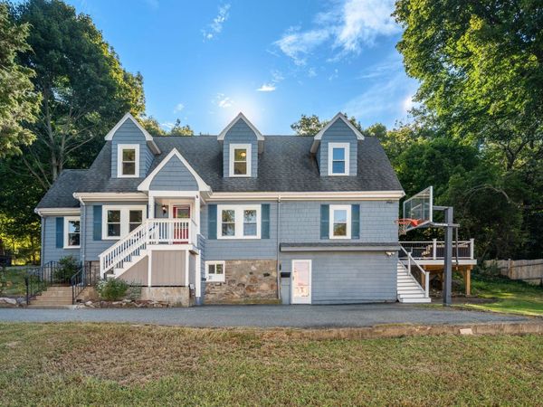 21 Lamoine St, Dedham, MA 02026