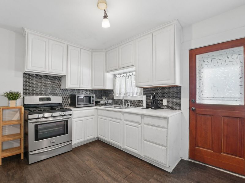 212 W 3rd Avenue, Columbus, OH 43201 Photo 13