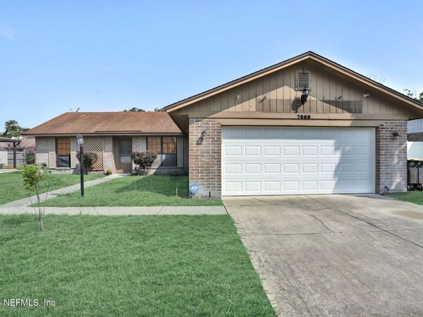 7869 JEFF Drive, Jacksonville, FL 32244