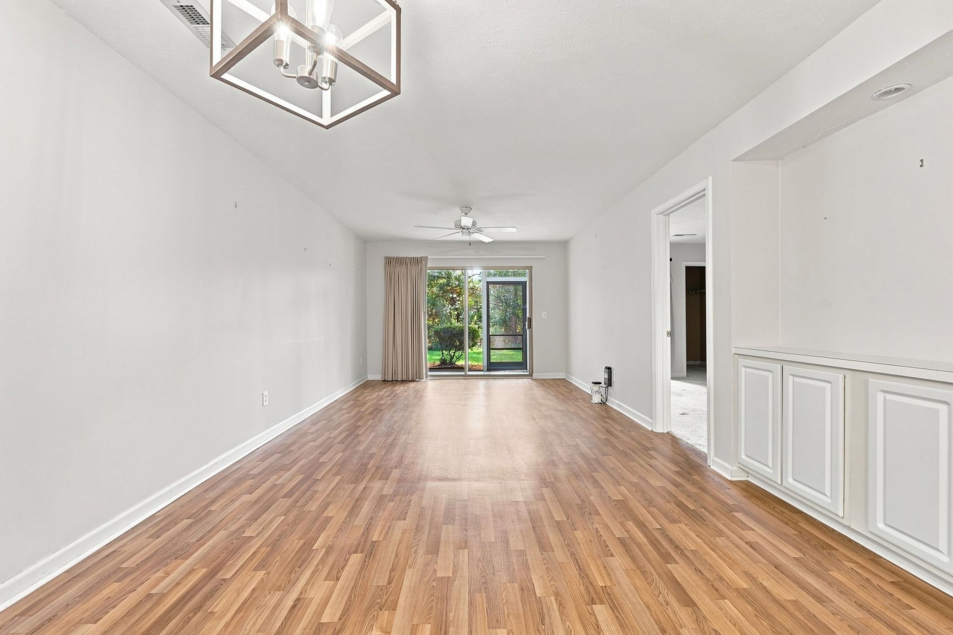 412 Pinehurst Ln. Photo 10