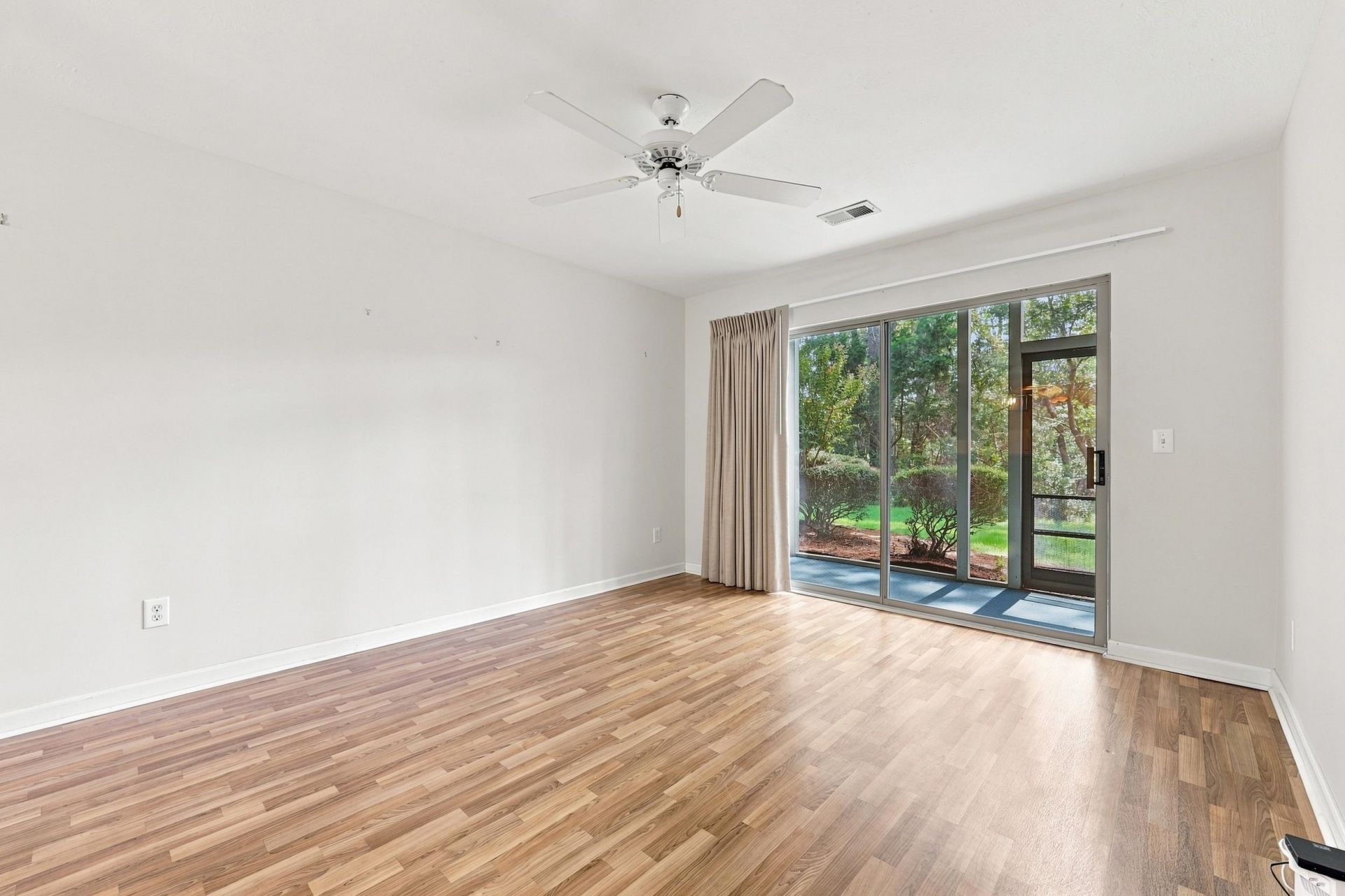 412 Pinehurst Ln. Photo 12