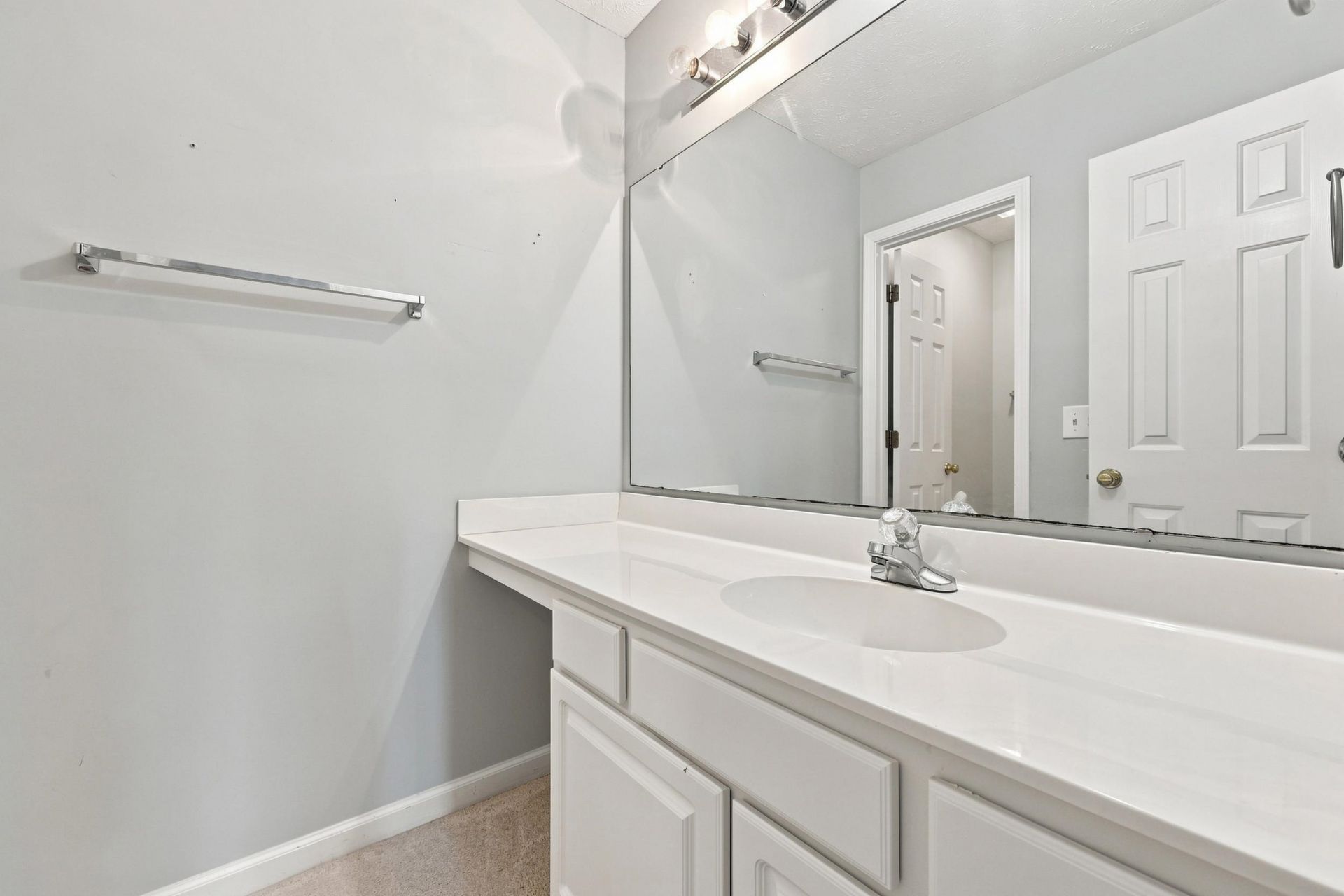 412 Pinehurst Ln. Photo 16