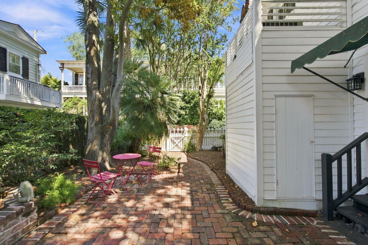 3 Greenhill Street Photo 5