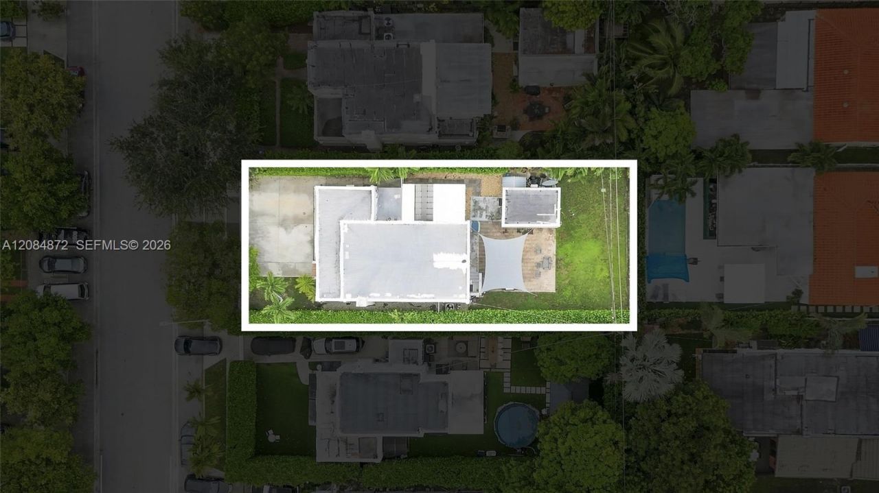 2366 SW 10th St, Miami, FL 33135 Photo