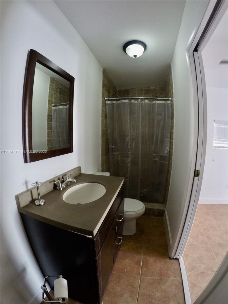 2366 SW 10th St, Miami, FL 33135 Photo