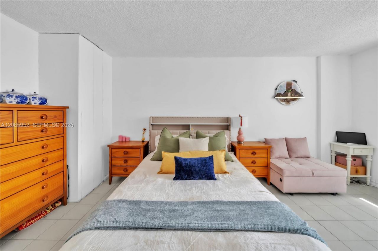2401 S Ocean Dr, Unit 1702, Hollywood, FL 33019 Photo