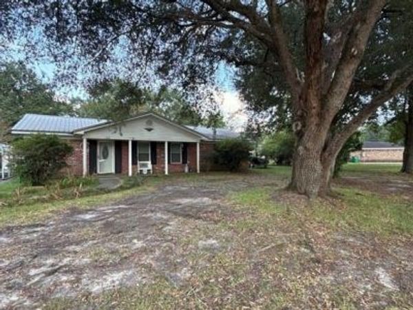 204 Pawnee Circle , Saraland, AL 36571