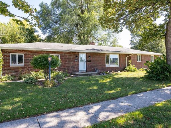 1120 FORT HOWARD AVENUE, De Pere, WI 54115