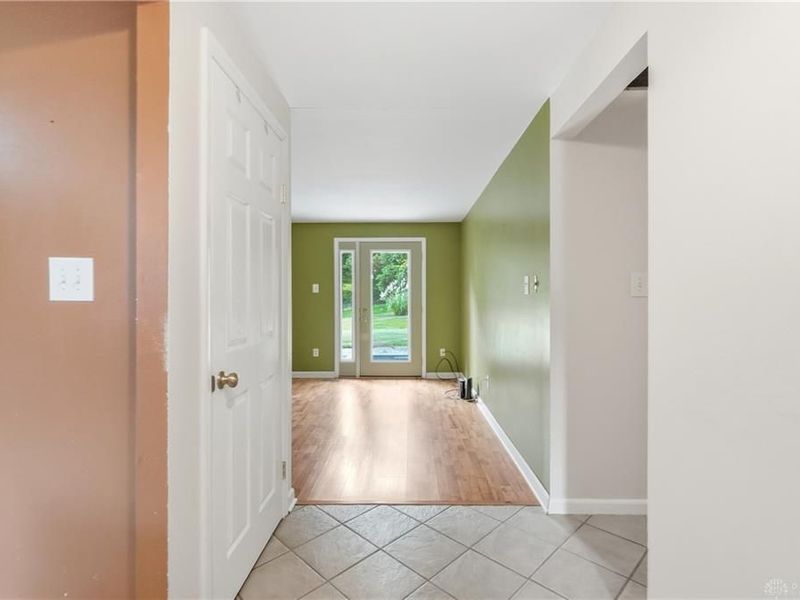 2093 Dane Lane, Bellbrook, OH 45305 Photo 4