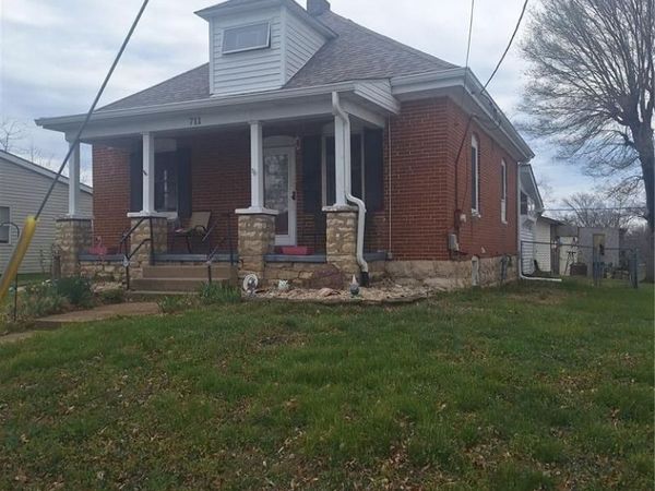 711 W 9th Street , Washington, MO 63090
